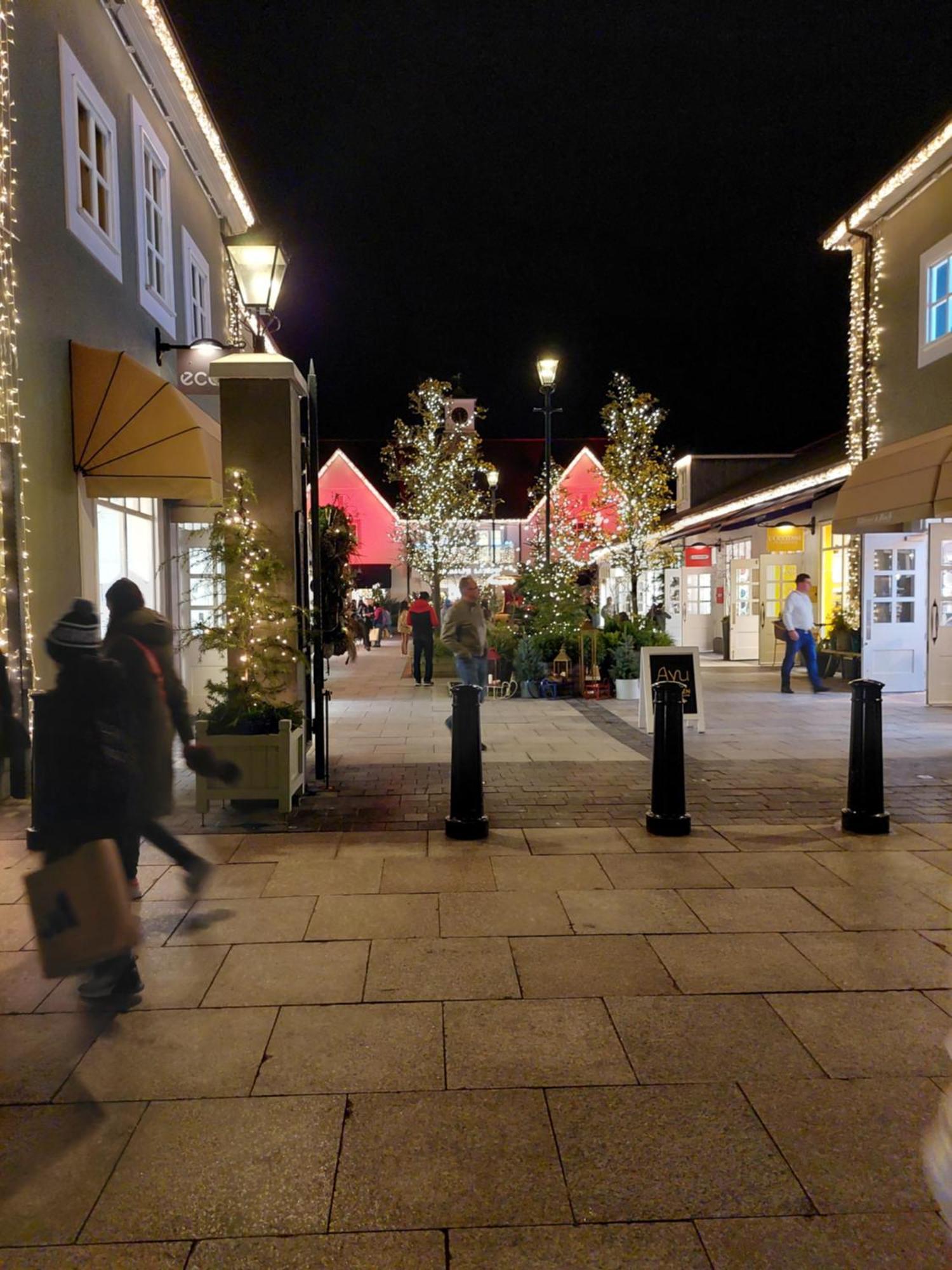 The Veterinary @ Kildare Village Bagian luar foto